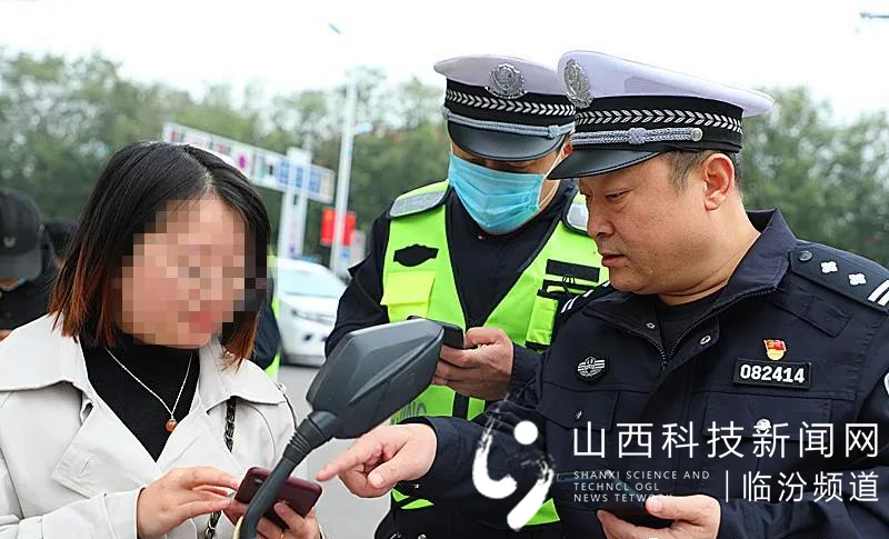 洪洞交警严查严管严控行动中5