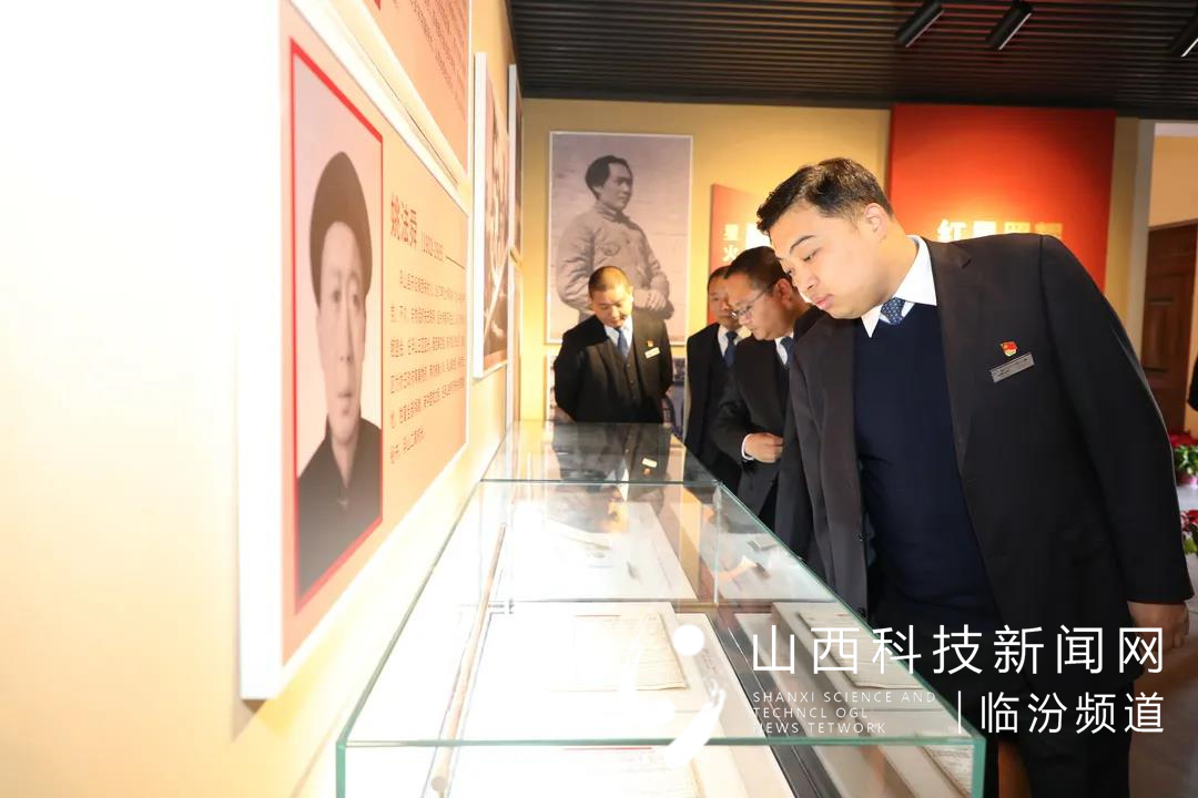 浮山农商银行开展&ldquo;弘扬扁担精神 服务乡村振兴&rdquo;系列党日活动3