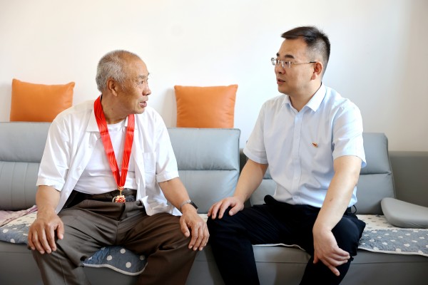 &ldquo;七一&rdquo;走访慰问 传承红色基因 
