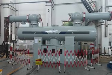 我国首创550千伏快速六氟化硫断路器